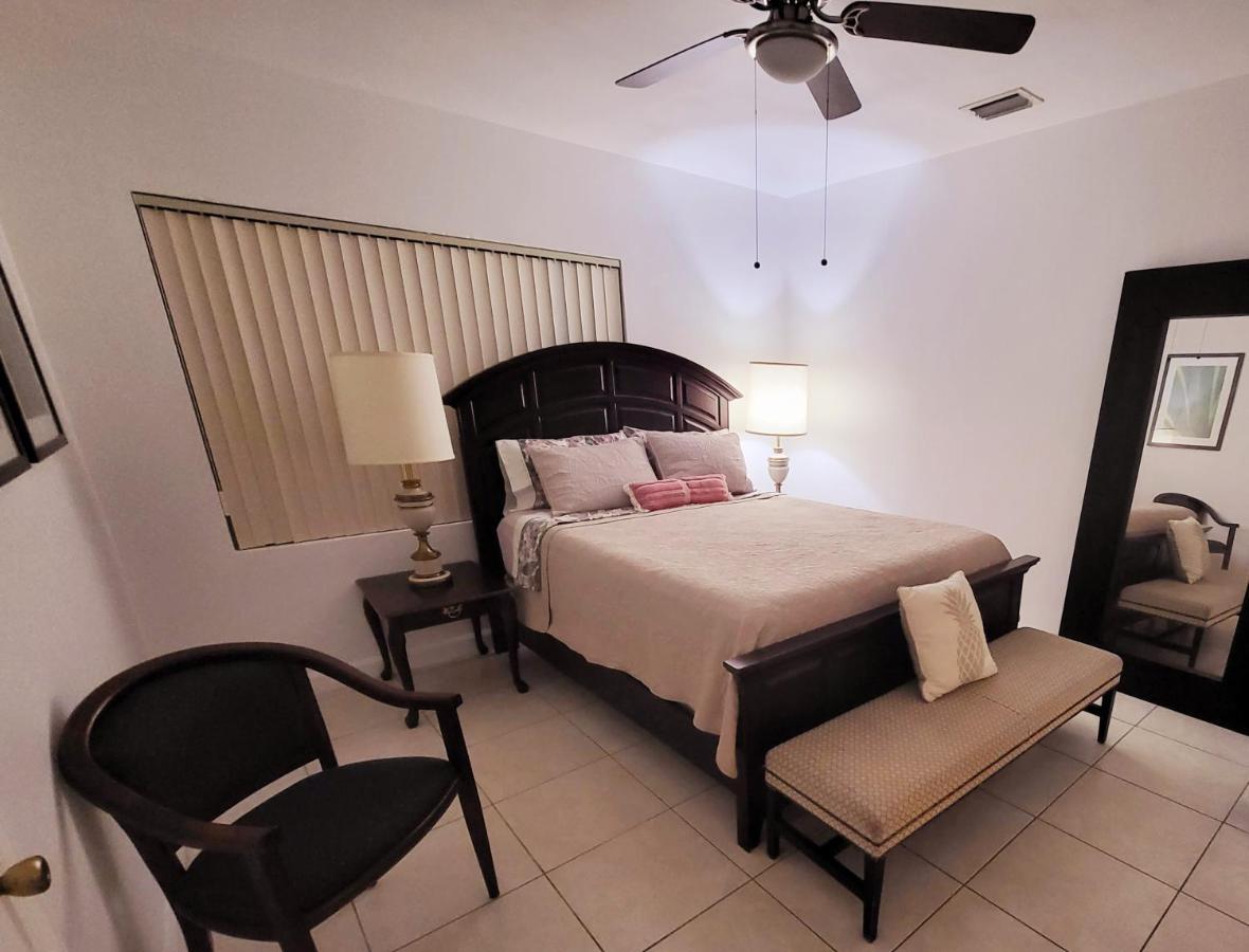 Royal Poinciana Stay Miami Springs Exterior foto