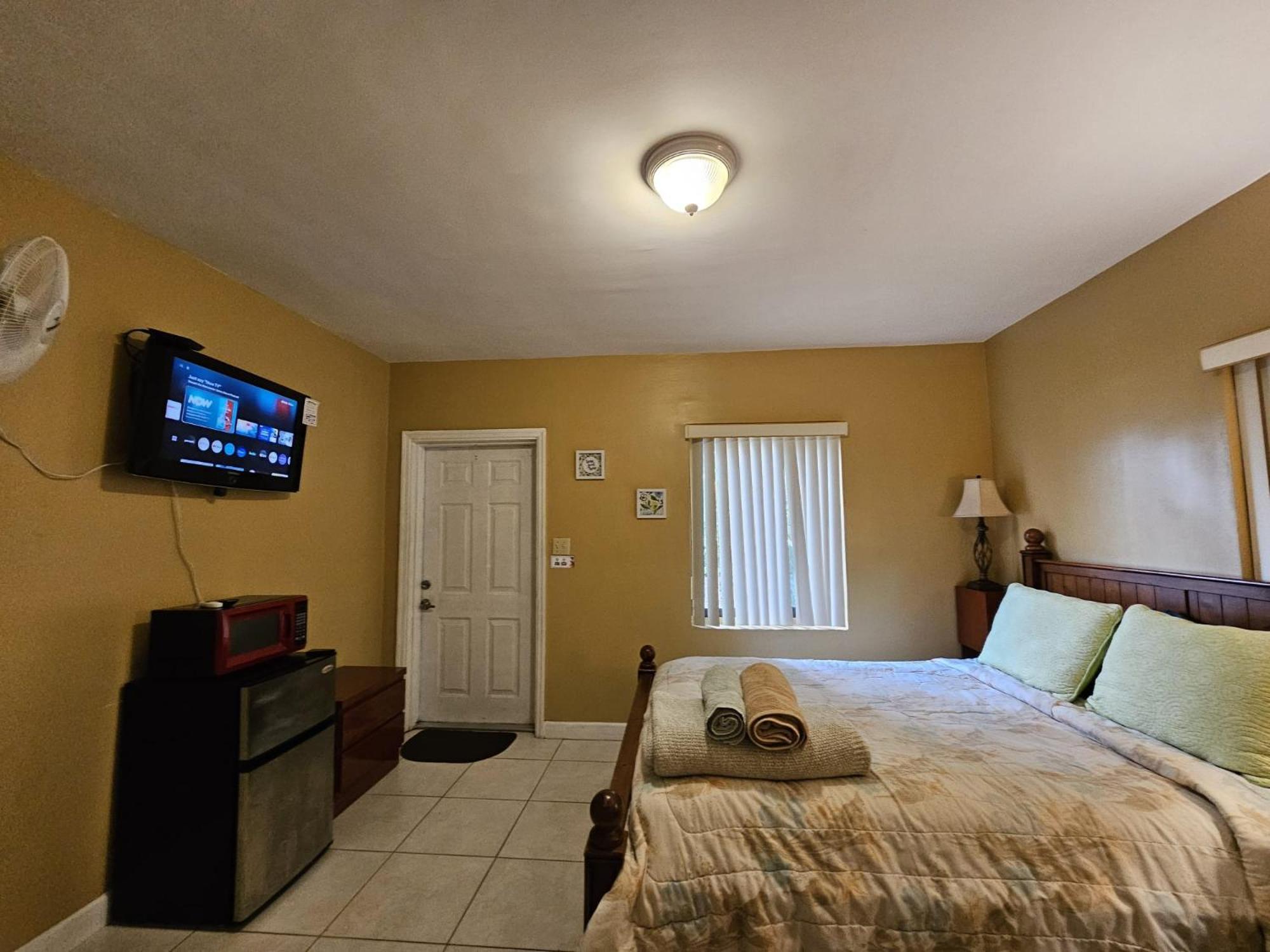 Royal Poinciana Stay Miami Springs Exterior foto